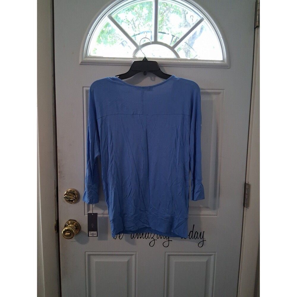 Women's Top XS Jennifer Lopez 3/4 Sleeves Blue Silver Accent Studs NWT - Picture 4 of 7